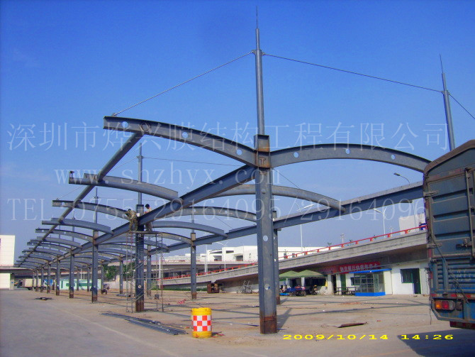 燁興-廣東普寧鋼結(jié)構(gòu)車(chē)棚及入口工程
